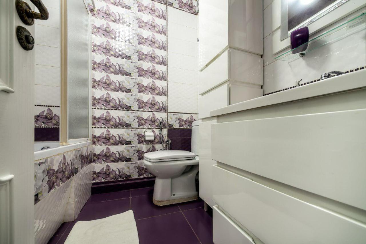 Apartamenty On Kryvonosa ลวีฟ ภายนอก รูปภาพ